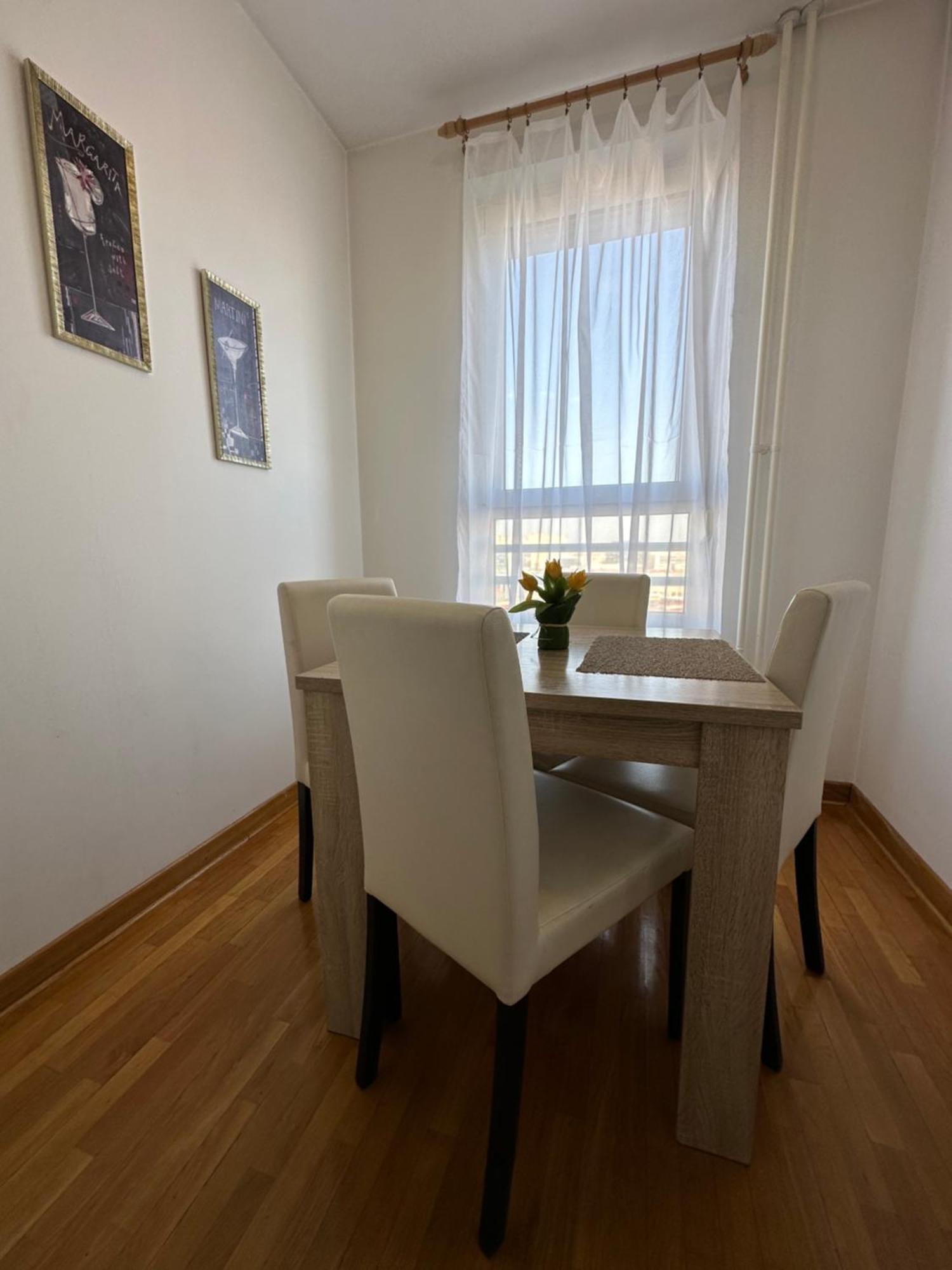 Nevena Belville Apartments Belgrado Habitación foto
