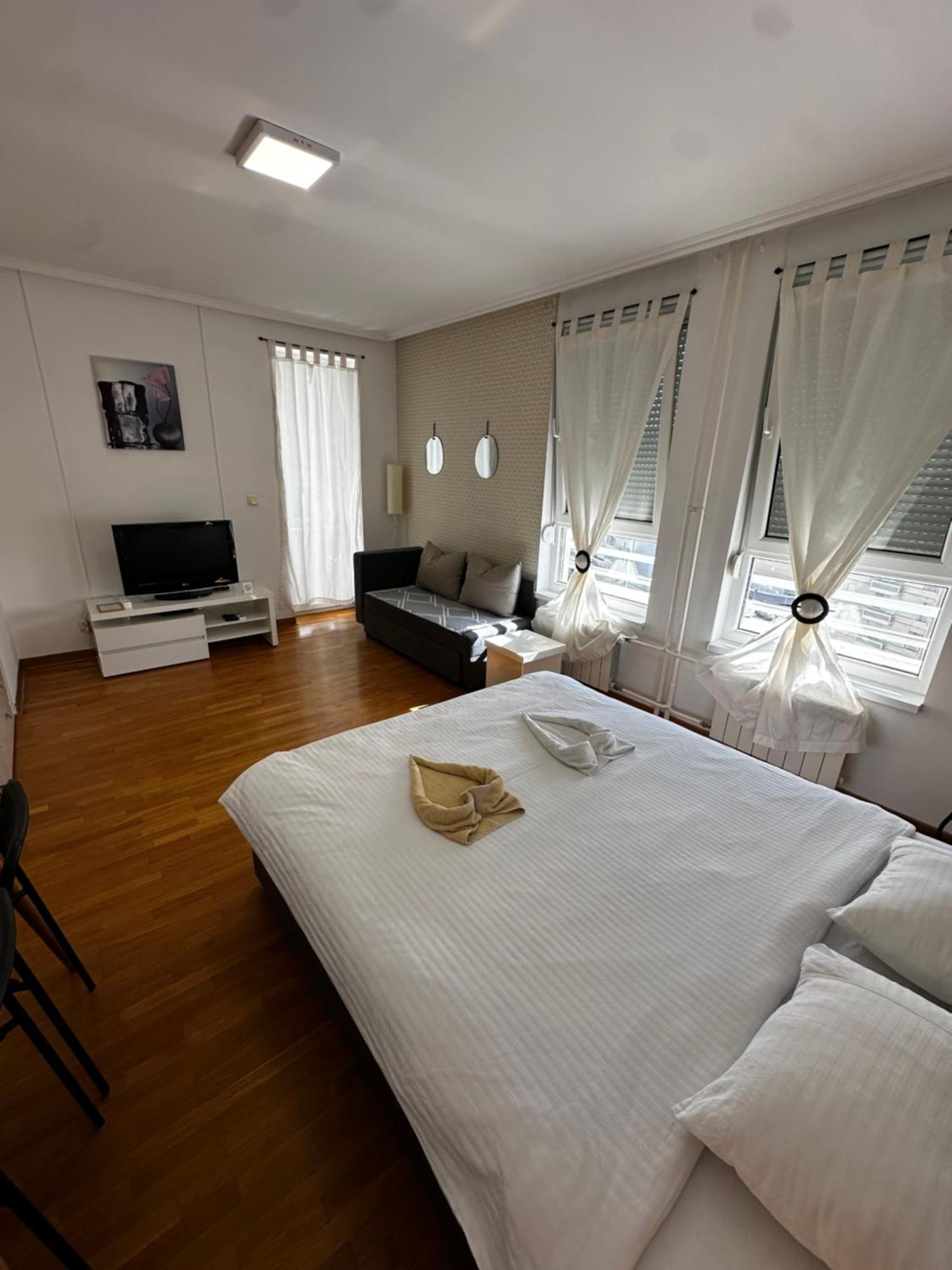 Nevena Belville Apartments Belgrado Habitación foto